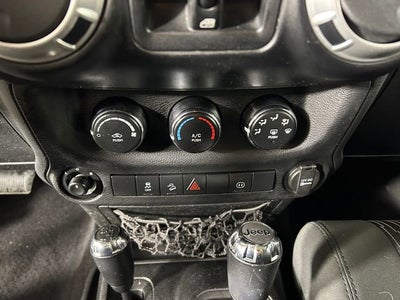 2012 Jeep Wrangler Unlimited Sahara