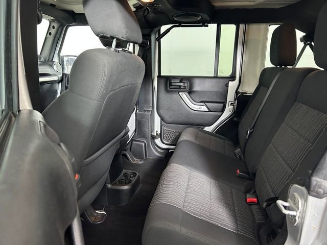 2012 Jeep Wrangler Unlimited Sahara