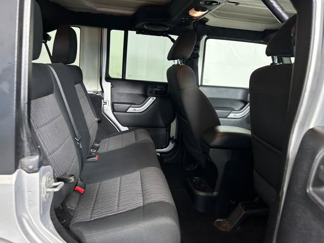 2012 Jeep Wrangler Unlimited Sahara