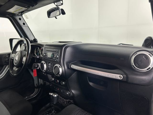 2012 Jeep Wrangler Unlimited Sahara