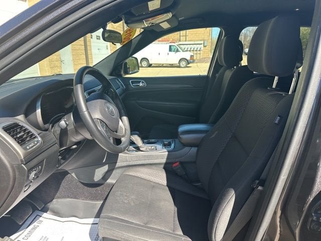 2019 Jeep Grand Cherokee Laredo E