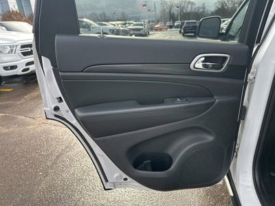 2019 Jeep Grand Cherokee Laredo E