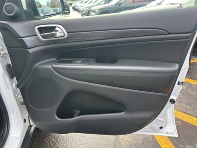 2019 Jeep Grand Cherokee Laredo E