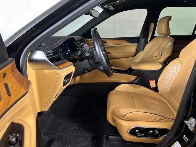 2022 Jeep Grand Cherokee Summit Reserve