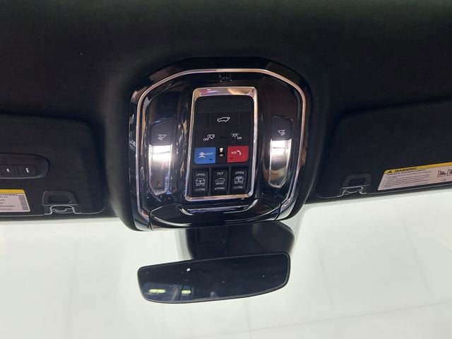 2022 Jeep Grand Cherokee Summit Reserve