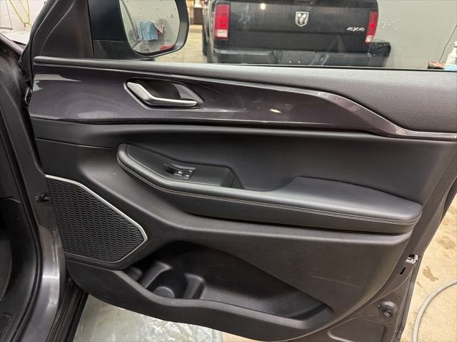 2021 Jeep Grand Cherokee L Laredo