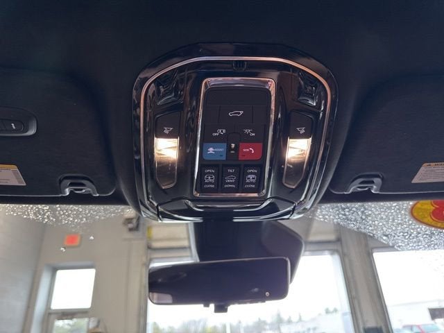 2023 Jeep Grand Wagoneer L Series III