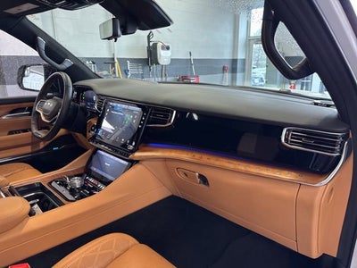 2023 Jeep Grand Wagoneer L Series III