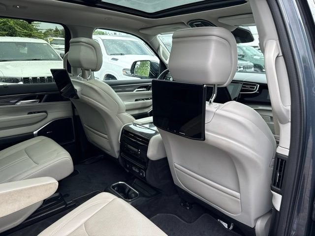 2022 Jeep Wagoneer Series II