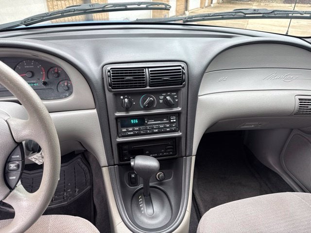 1999 Ford Mustang BASE