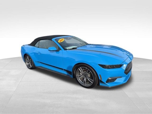 2025 Ford Mustang EcoBoost