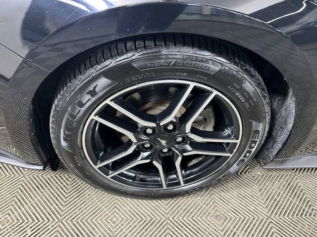 2021 Ford Mustang EcoBoost