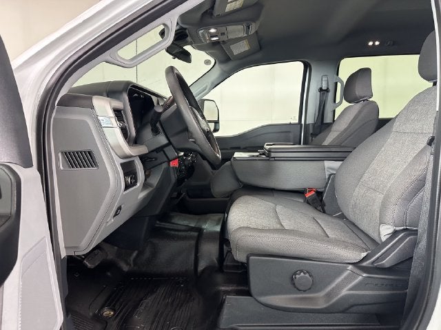 2025 Ford Super Duty F-450 DRW XL