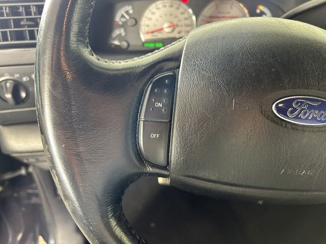 2004 Ford Super Duty F-250 XL