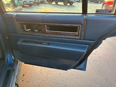 1993 Cadillac Deville Base