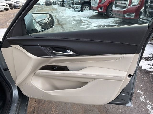 2023 Cadillac CT4 Premium Luxury