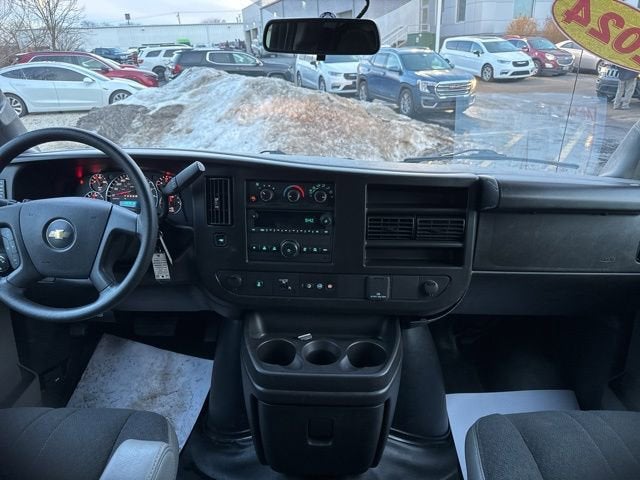 2024 Chevrolet Express Cargo 2500 WT