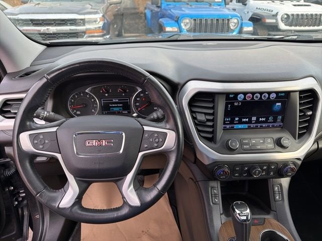 2017 GMC Acadia SLE