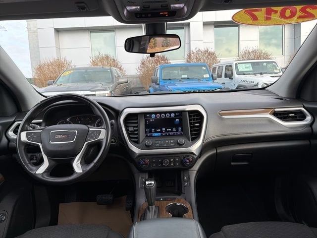 2017 GMC Acadia SLE