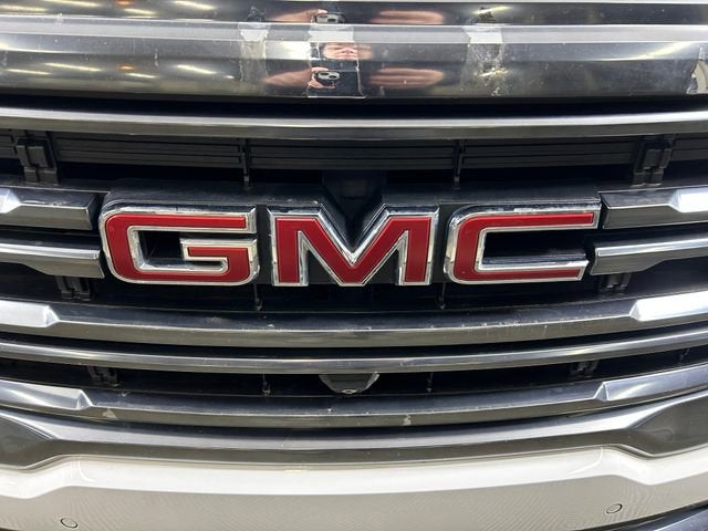 2022 GMC Acadia AT4