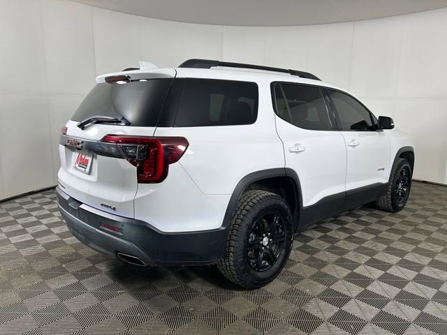 2022 GMC Acadia AT4