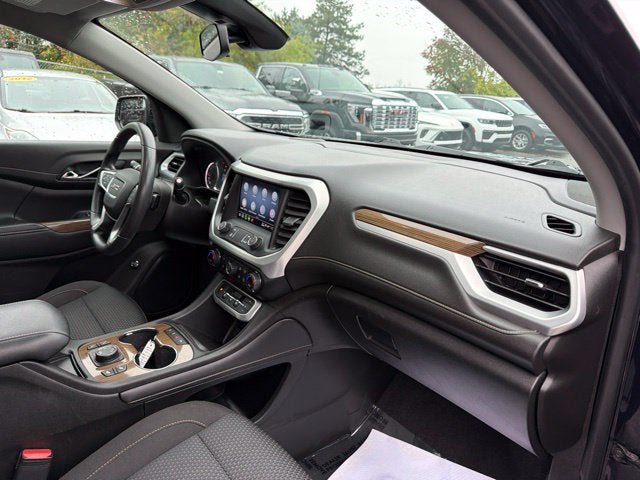 2021 GMC Acadia SLE