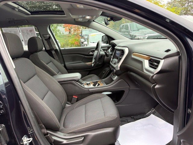 2021 GMC Acadia SLE