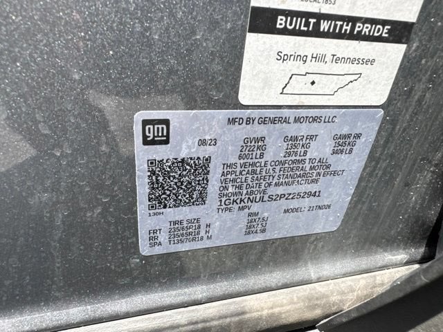 2023 GMC Acadia SLT