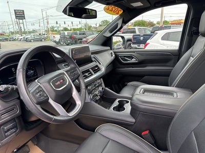 2022 GMC Yukon SLT