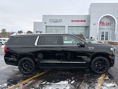 2023 GMC Yukon XL SLT