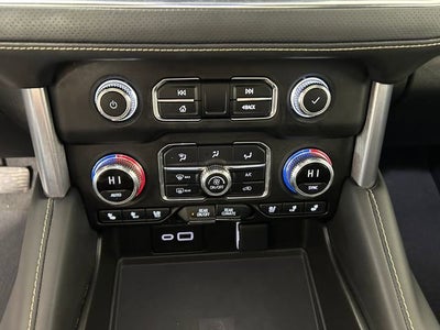 2023 GMC Yukon XL SLT