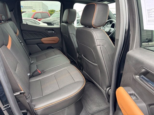 2023 GMC Canyon 4WD AT4