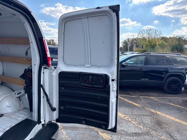 2025 GMC Savana Cargo Work Van