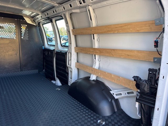 2025 GMC Savana Cargo Work Van