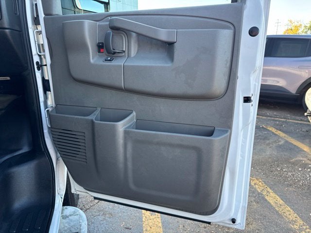 2025 GMC Savana Cargo Work Van