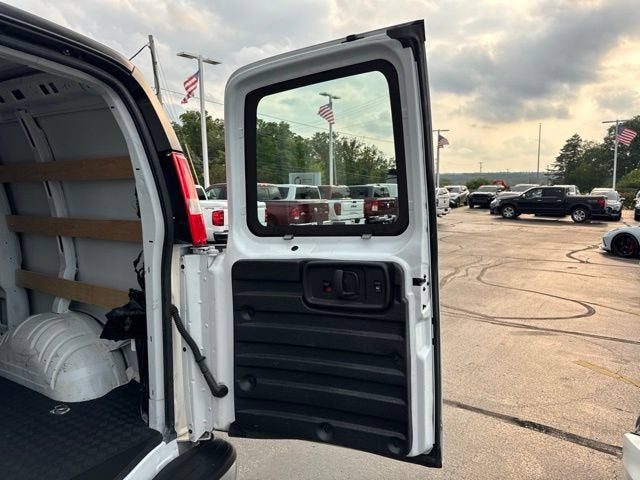 2025 GMC Savana Cargo Work Van