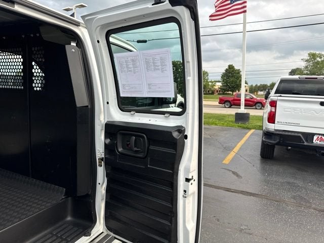 2025 GMC Savana Cargo Work Van