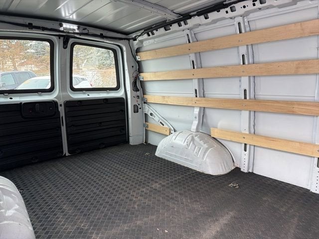 2024 GMC Savana Cargo 2500 Work Van