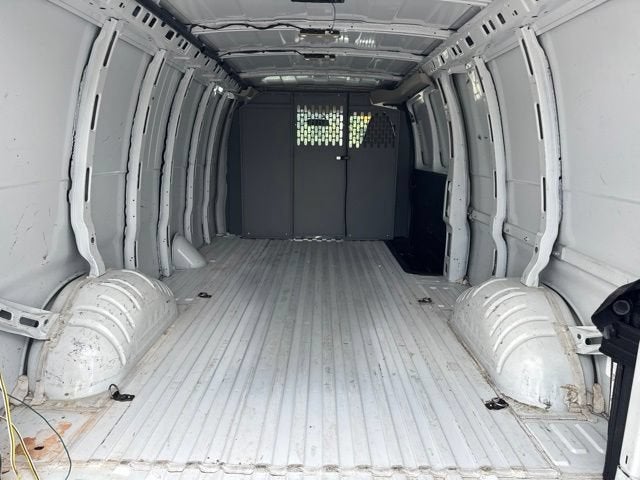2023 GMC Savana Cargo 2500 Work Van