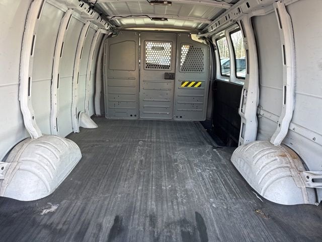 2016 GMC Savana Cargo 3500 CARGO