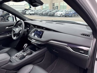 2023 Cadillac XT4 AWD Luxury