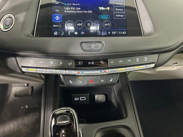 2023 Cadillac XT4 Luxury