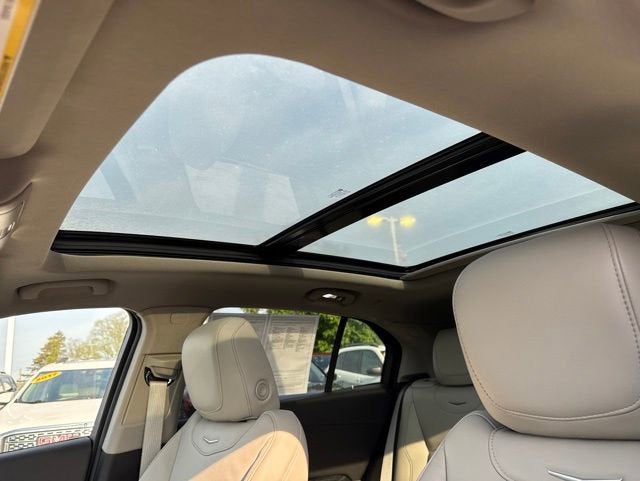 2023 Cadillac XT4 Premium Luxury