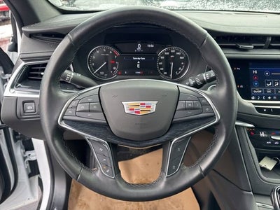 2022 Cadillac XT5 Premium Luxury