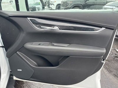 2022 Cadillac XT5 Premium Luxury