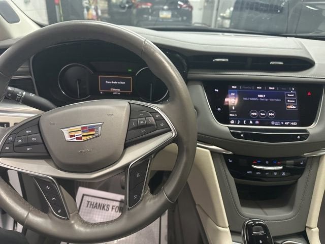 2023 Cadillac XT5 Premium Luxury