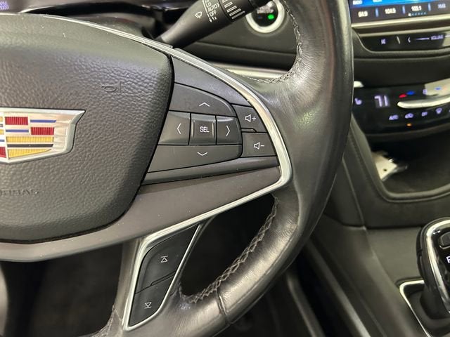 2017 Cadillac XT5 Luxury AWD