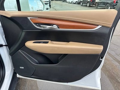 2017 Cadillac XT5 Platinum AWD