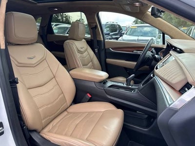 2017 Cadillac XT5 Platinum AWD
