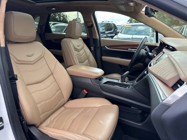 2017 Cadillac XT5 Platinum AWD